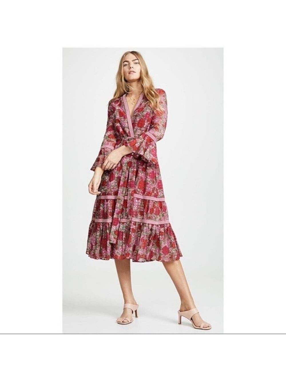 NWOT Alexis Marcas Wrap Dress
Floral Fuchsia Bouquet
Size Medium